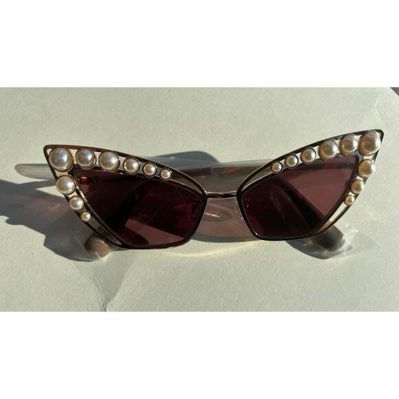 Lele Sadoughi 14k gold Faux Pearls UV Cat Eye Sunglasses NEW - Picture 8 of 14